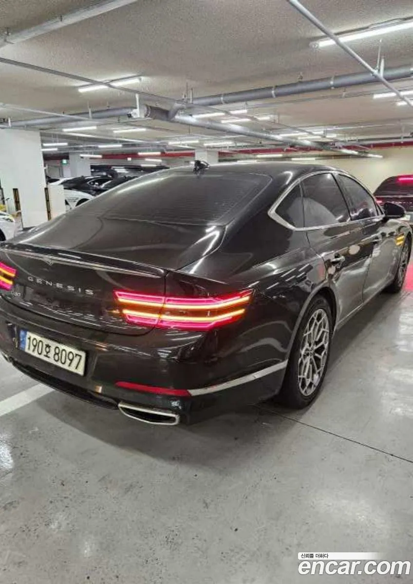 Genesis G80 2022 — 8