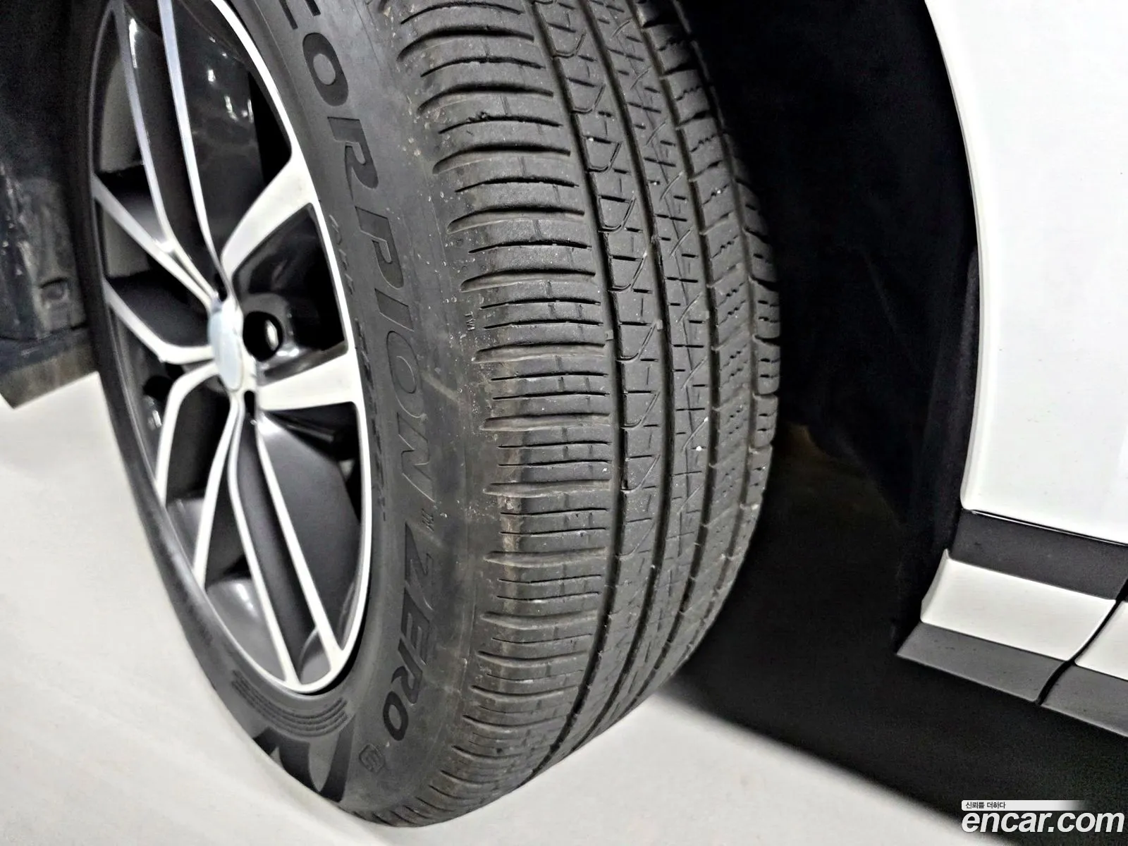 Land Rover Range Rover Evoque 2025 — 14