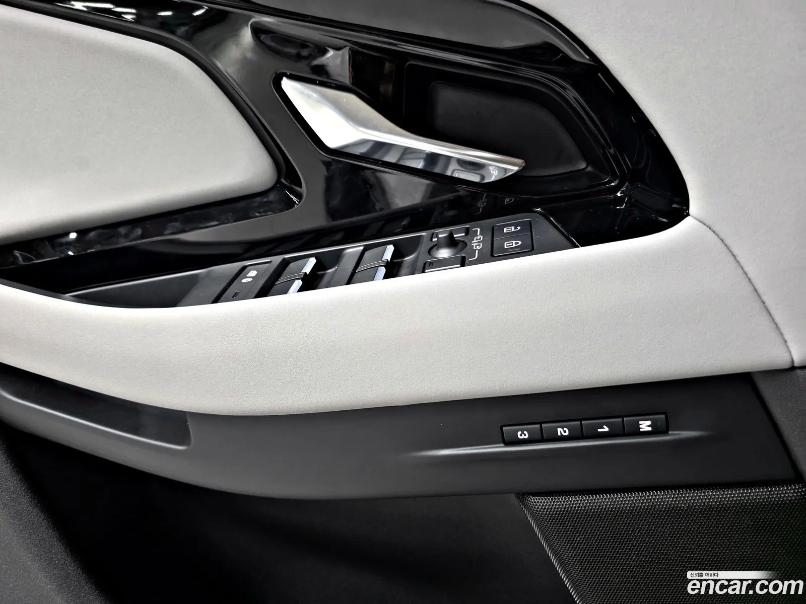 Land Rover Range Rover Evoque 2025 — 20
