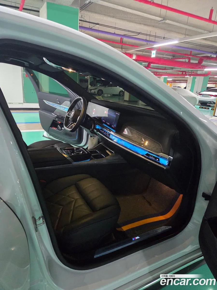 BMW 7 Series 2024 — 6