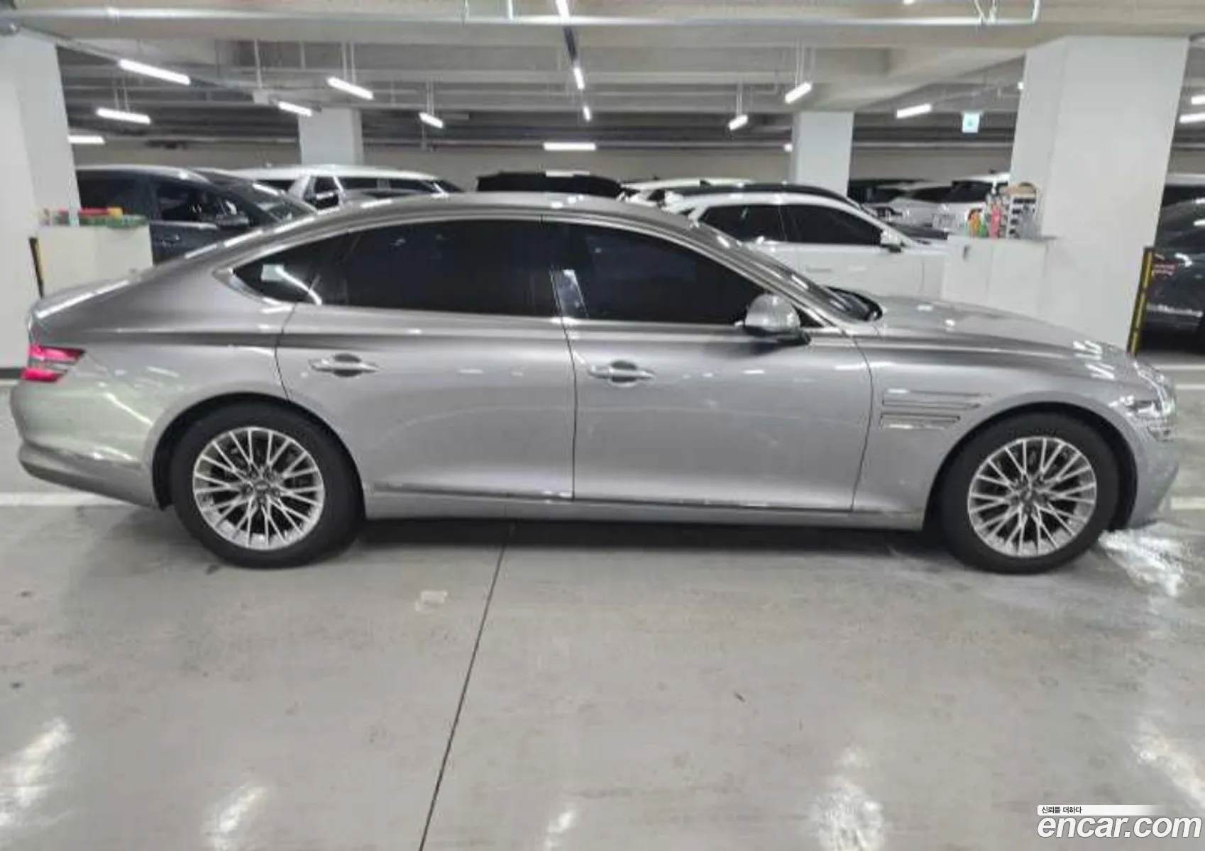 Genesis G80 2022 — 2
