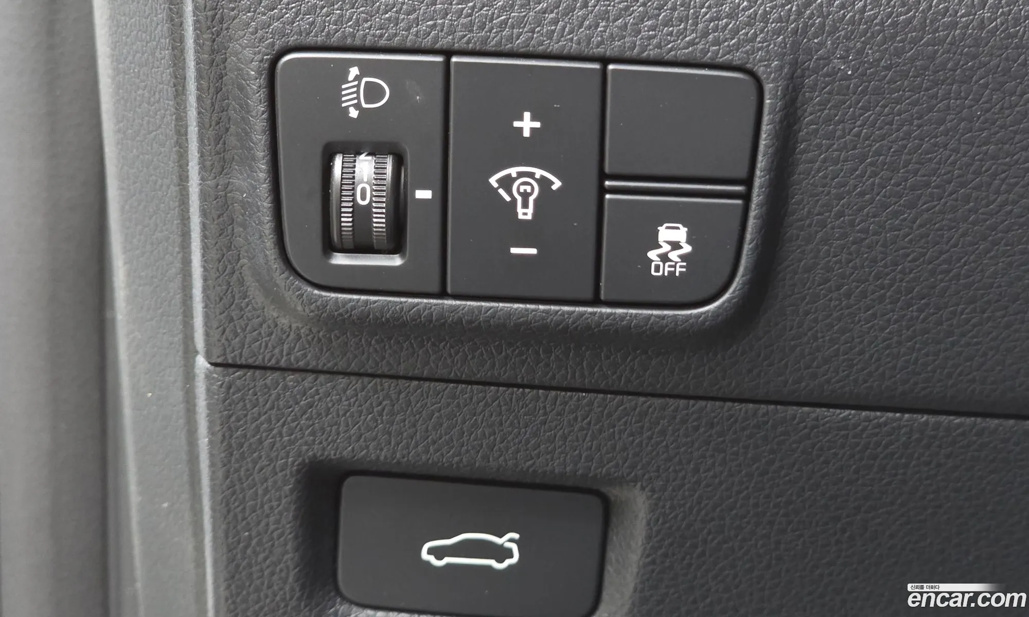 Kia K5 2025 KNAG741ABTA415592 — 26