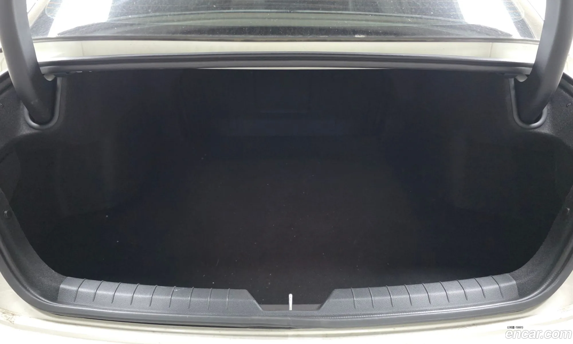 Kia K5 2025 KNAG741ABTA415592 — 16