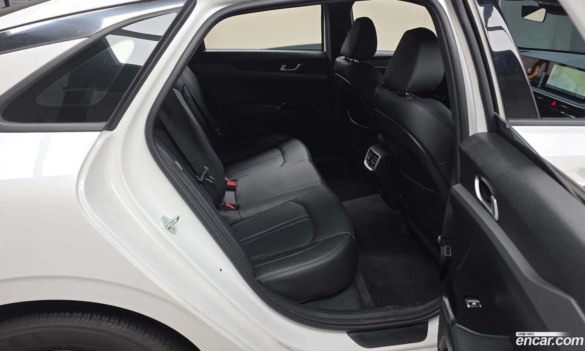 Kia K5 2025 KNAG741ABTA415592 — 25