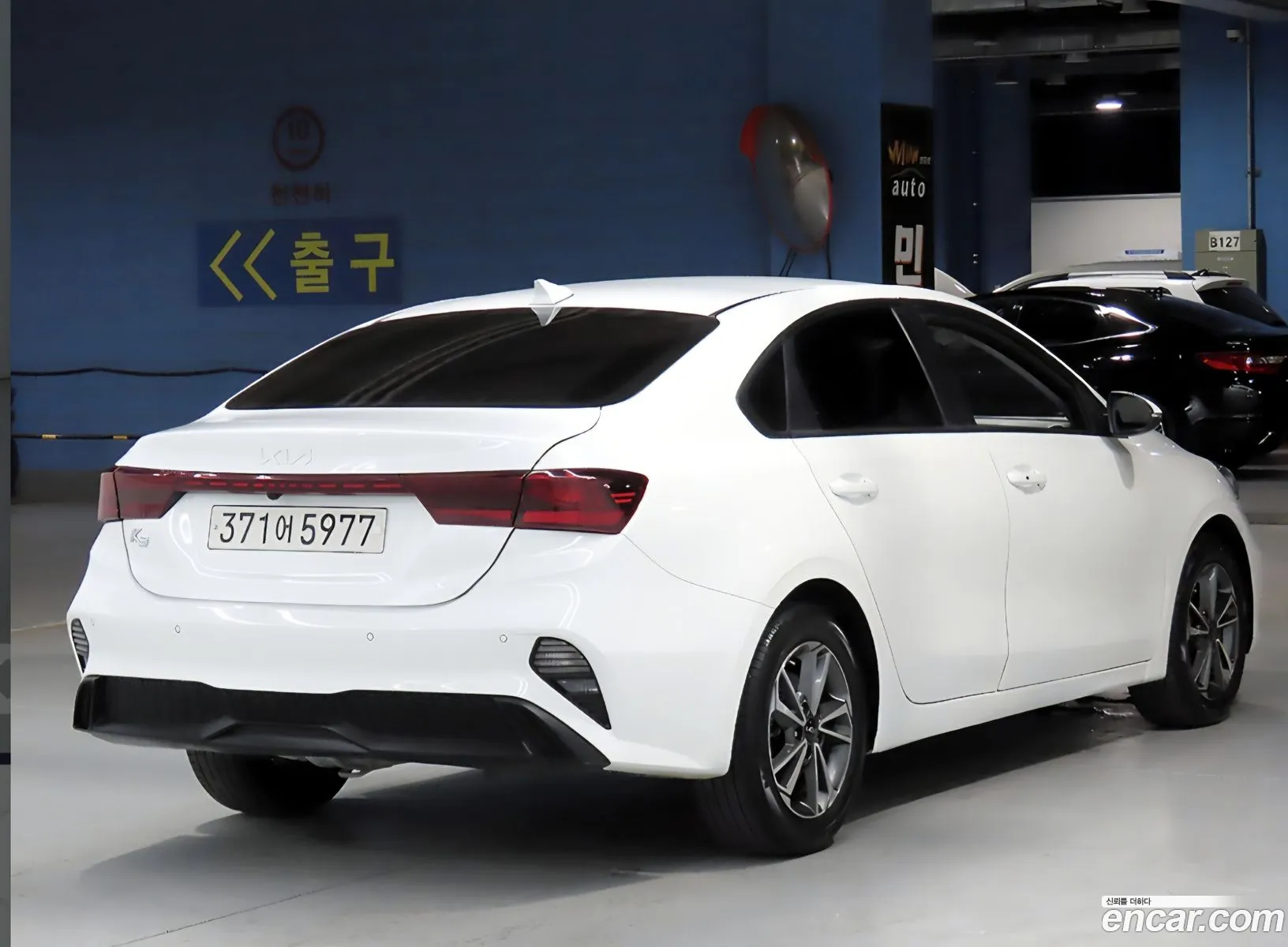 Kia K3 2022 — 17