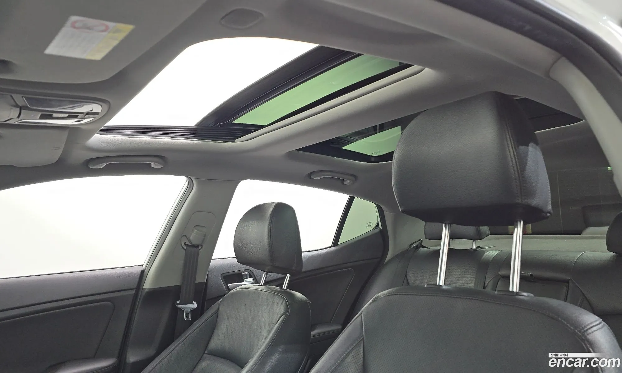Kia K5 2015 KNAGN419BFA623666 — 2