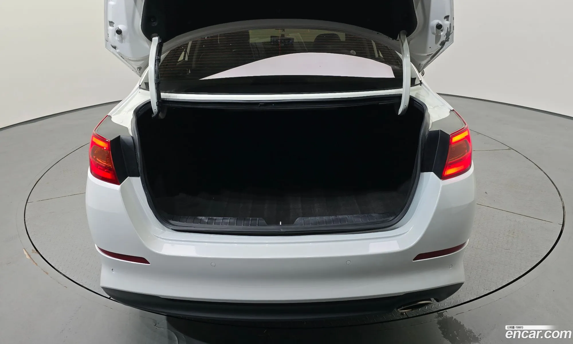 Kia K5 2015 KNAGN419BFA623666 — 8