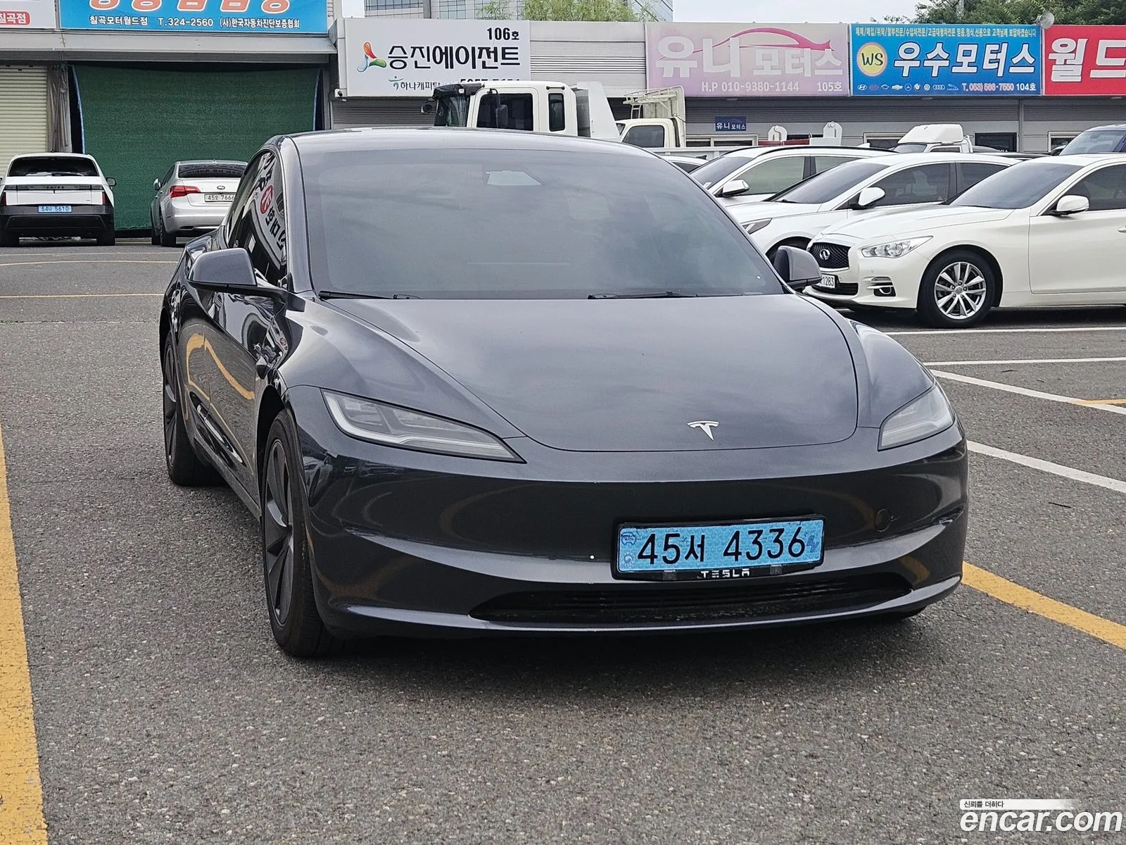 Tesla Model 3 2024 — 12