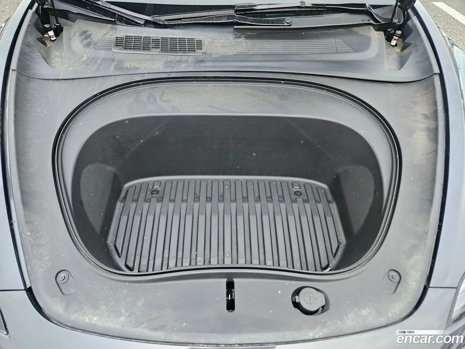Tesla Model 3 2024 — 4