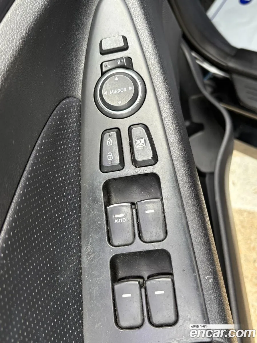 Hyundai Sonata Hybrid 2012 — 4
