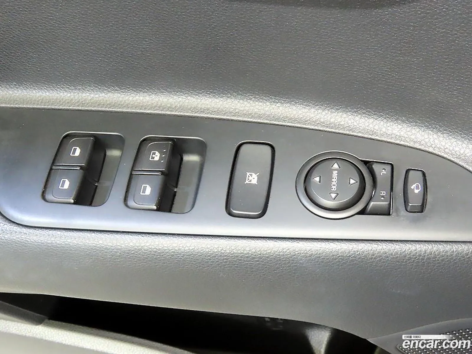 Kia Stonic 2019 — 16