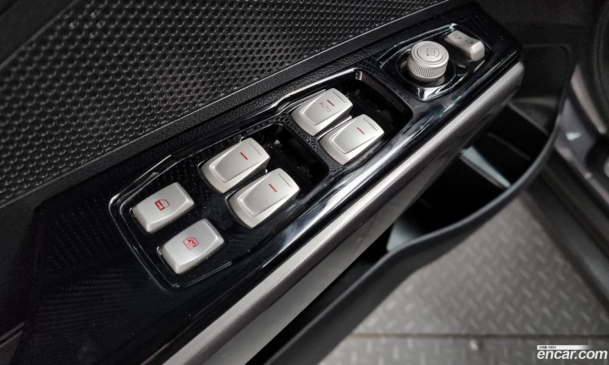 KG Mobility (SsangYong) Tivoli Air 2019 — 25
