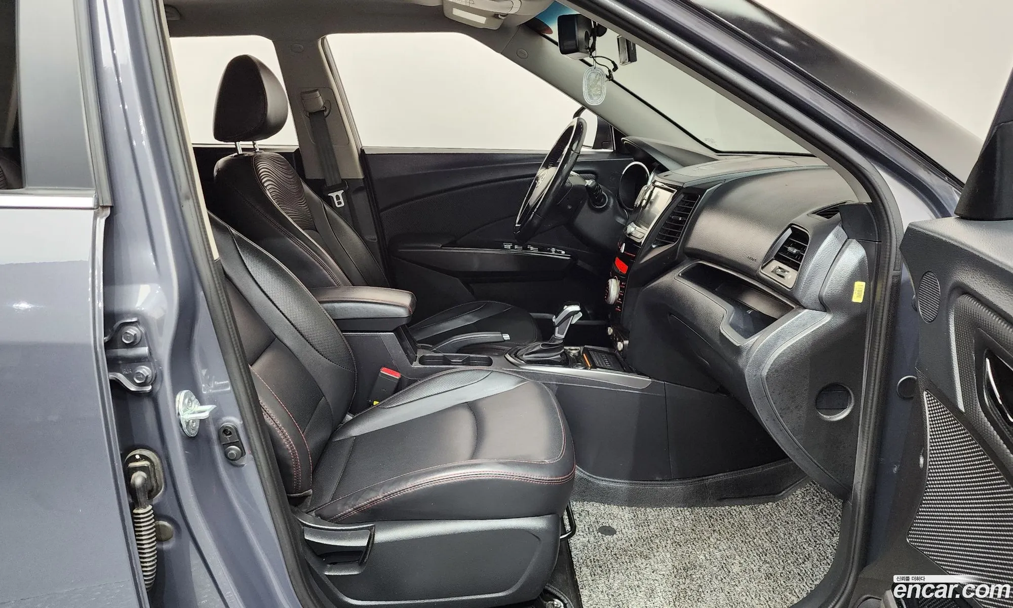 KG Mobility (SsangYong) Tivoli Air 2019 — 30
