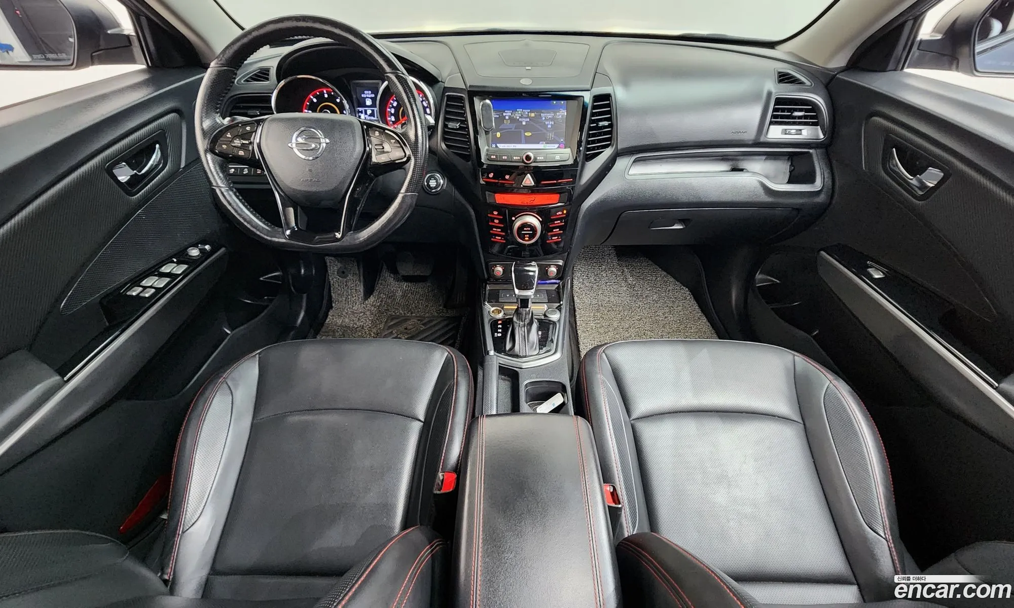 KG Mobility (SsangYong) Tivoli Air 2019 — 3
