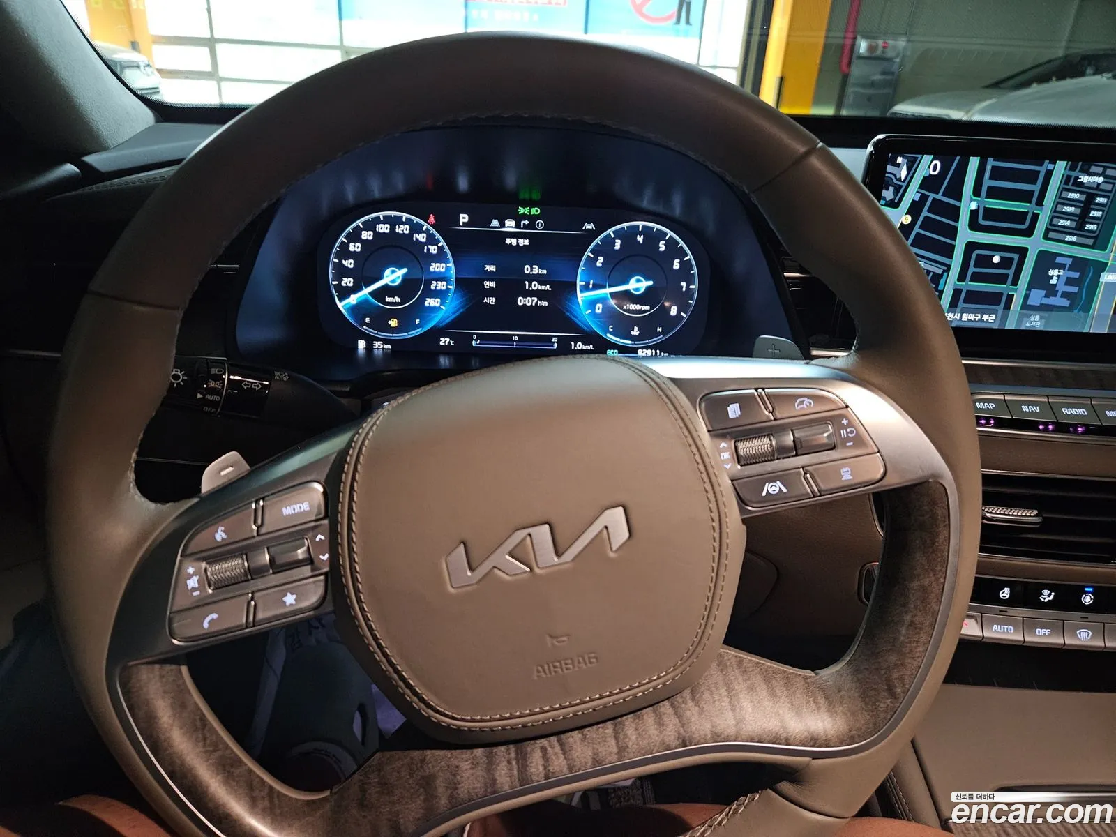 Kia K9 2022 — 17