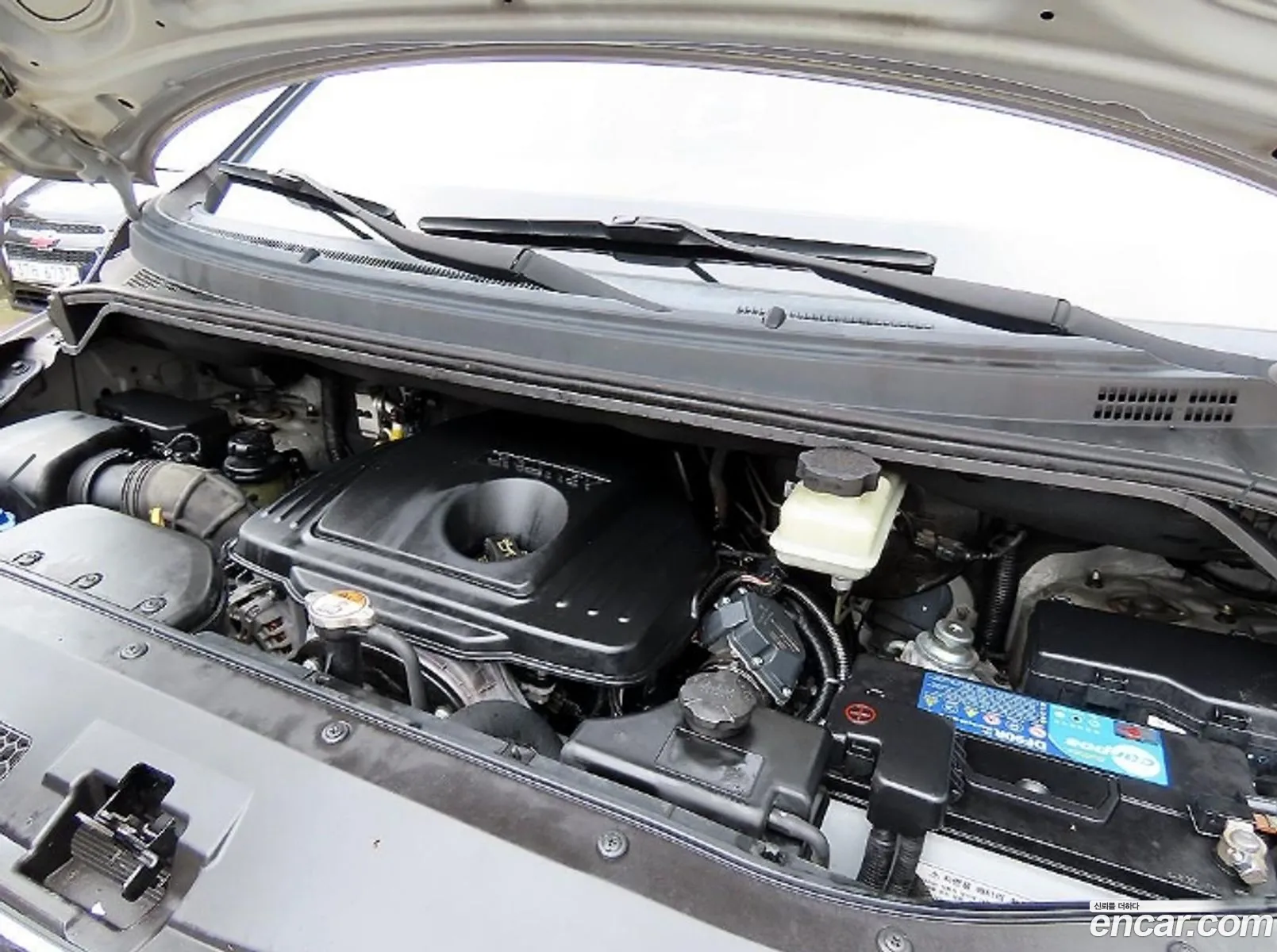 Hyundai Grand Starex 2012 — 18