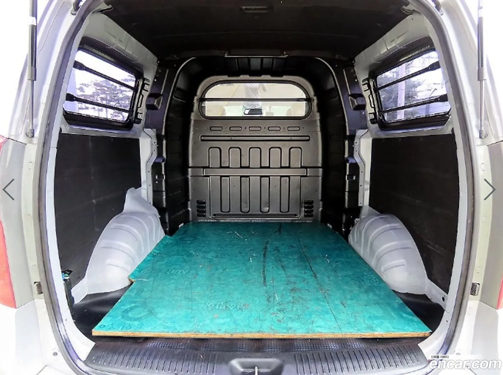 Hyundai Grand Starex 2012 — 11