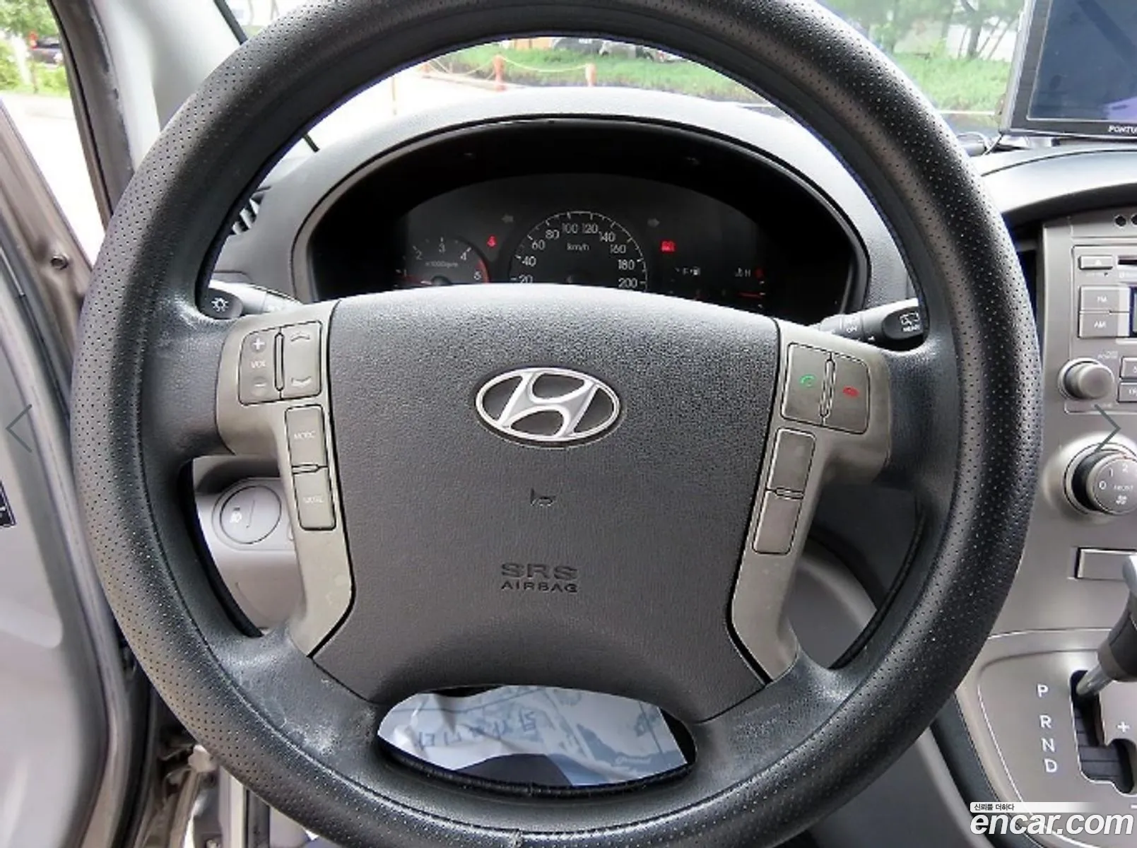 Hyundai Grand Starex 2012 — 13