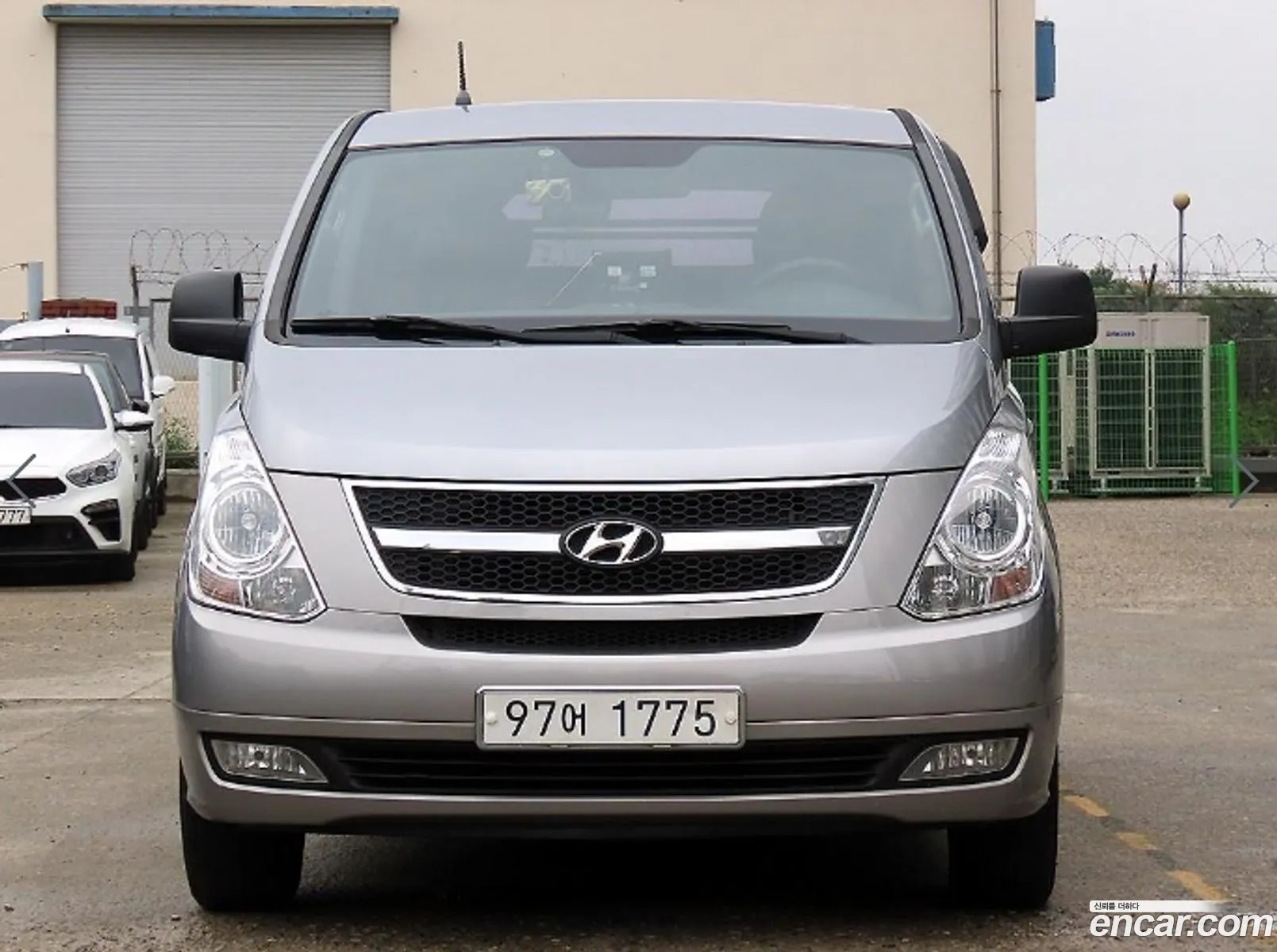 Hyundai Grand Starex 2012 — 12