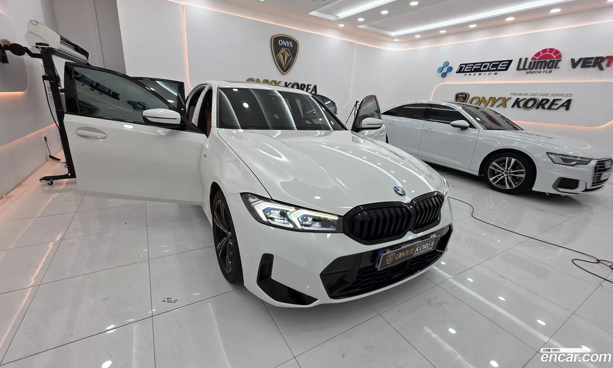 BMW 3 Series 2023 — 12