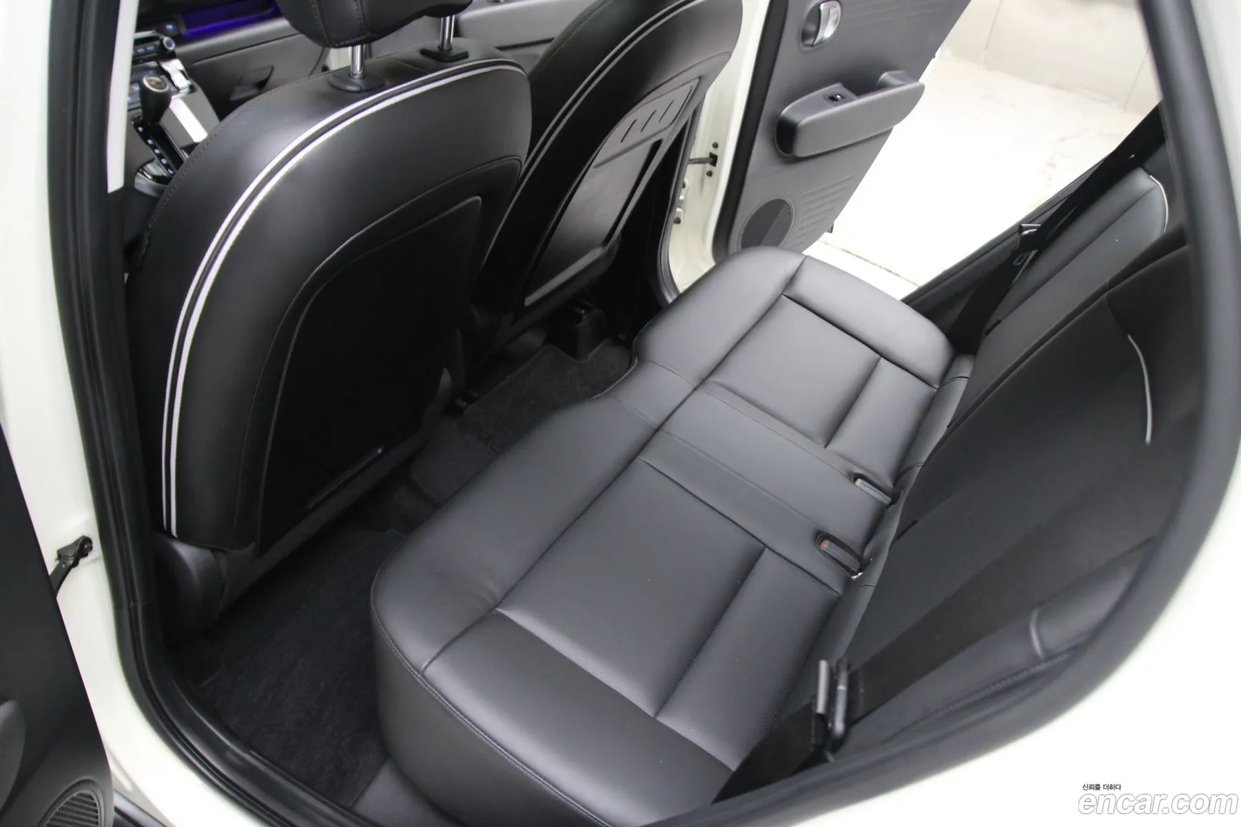 Hyundai Casper 2024 — 17