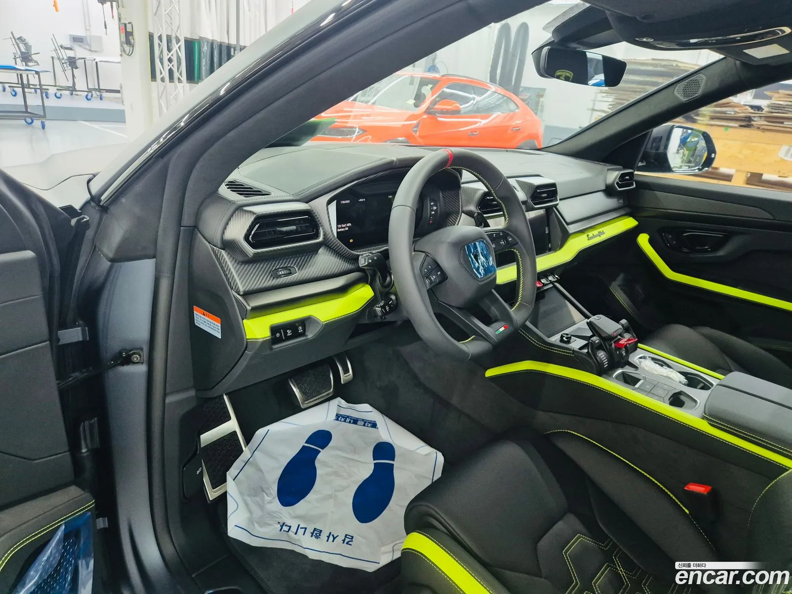 Lamborghini Urus 2025 — 6