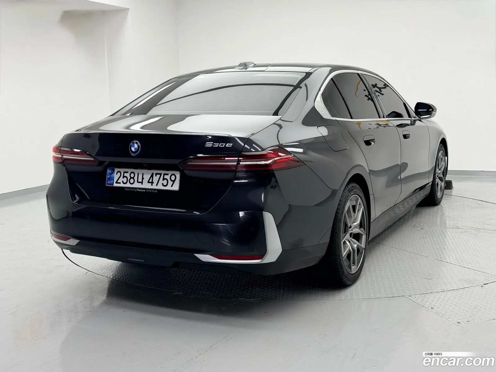 BMW 5 Series 2025 — 10