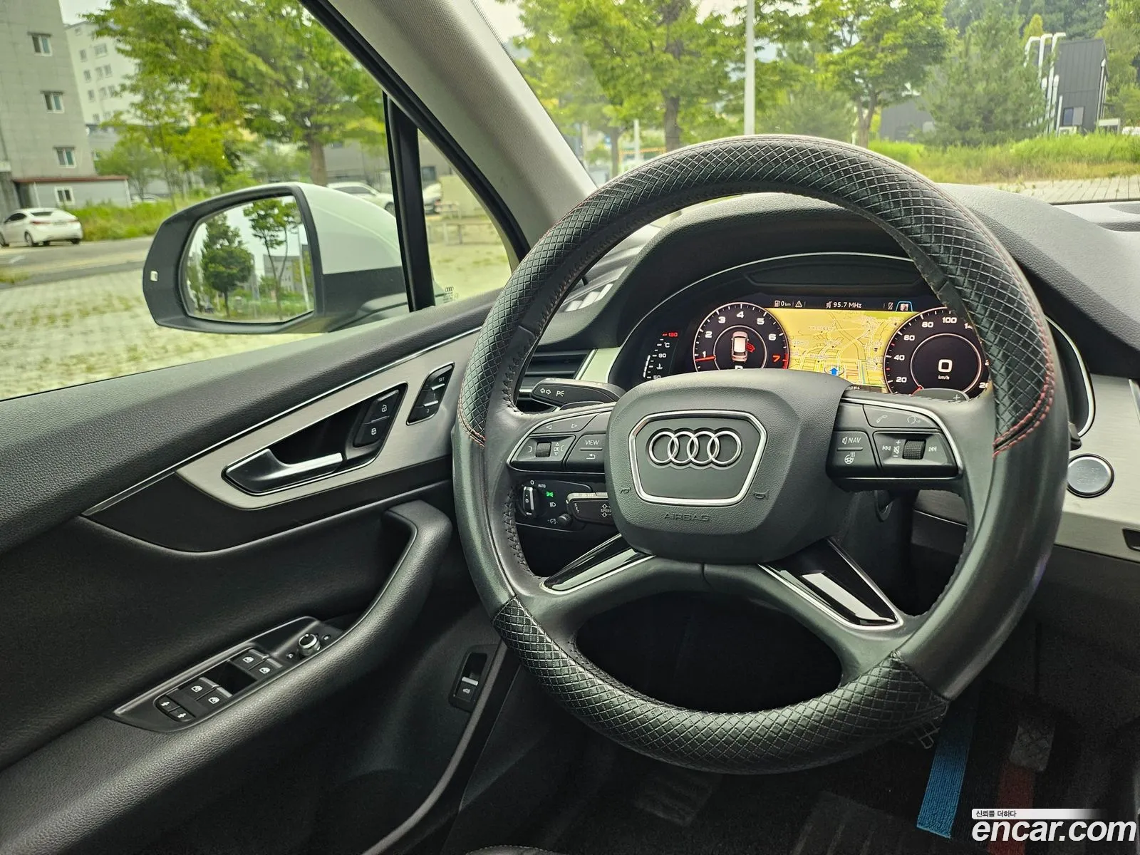 Audi Q7 2019 — 2