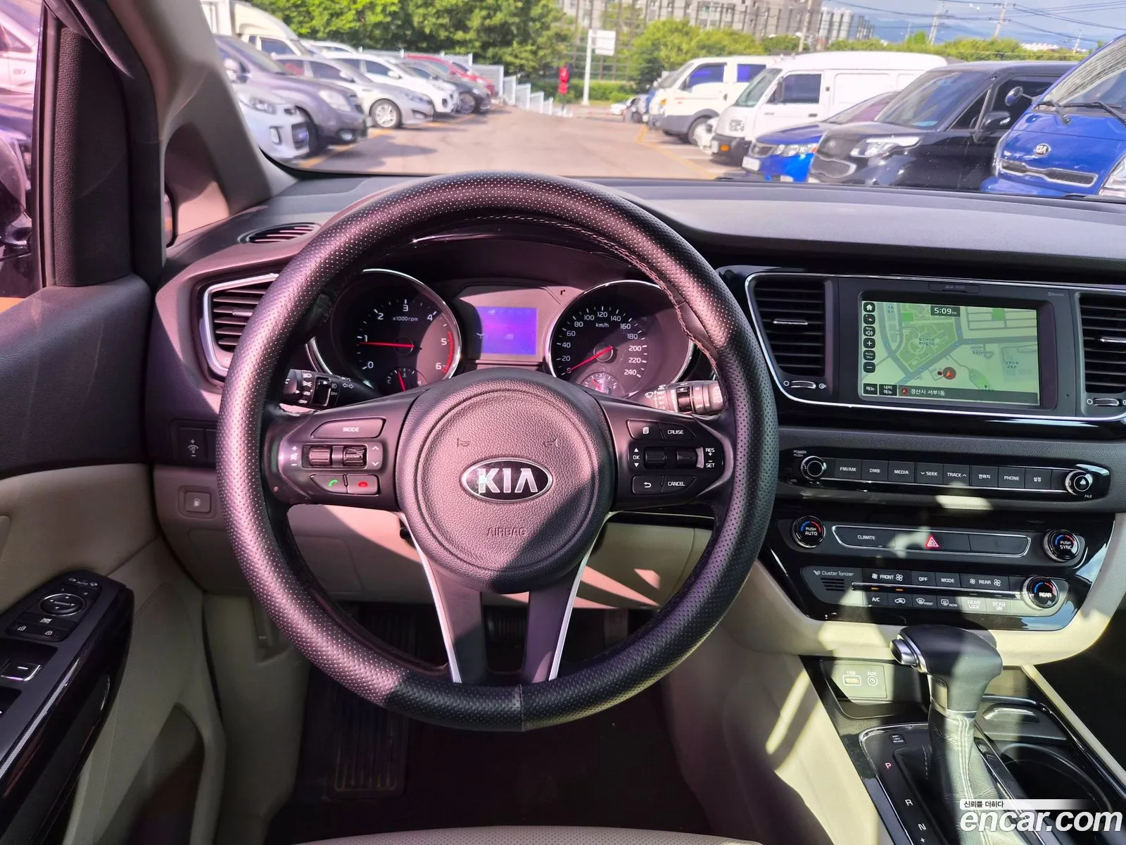 Kia Carnival 2016 — 5