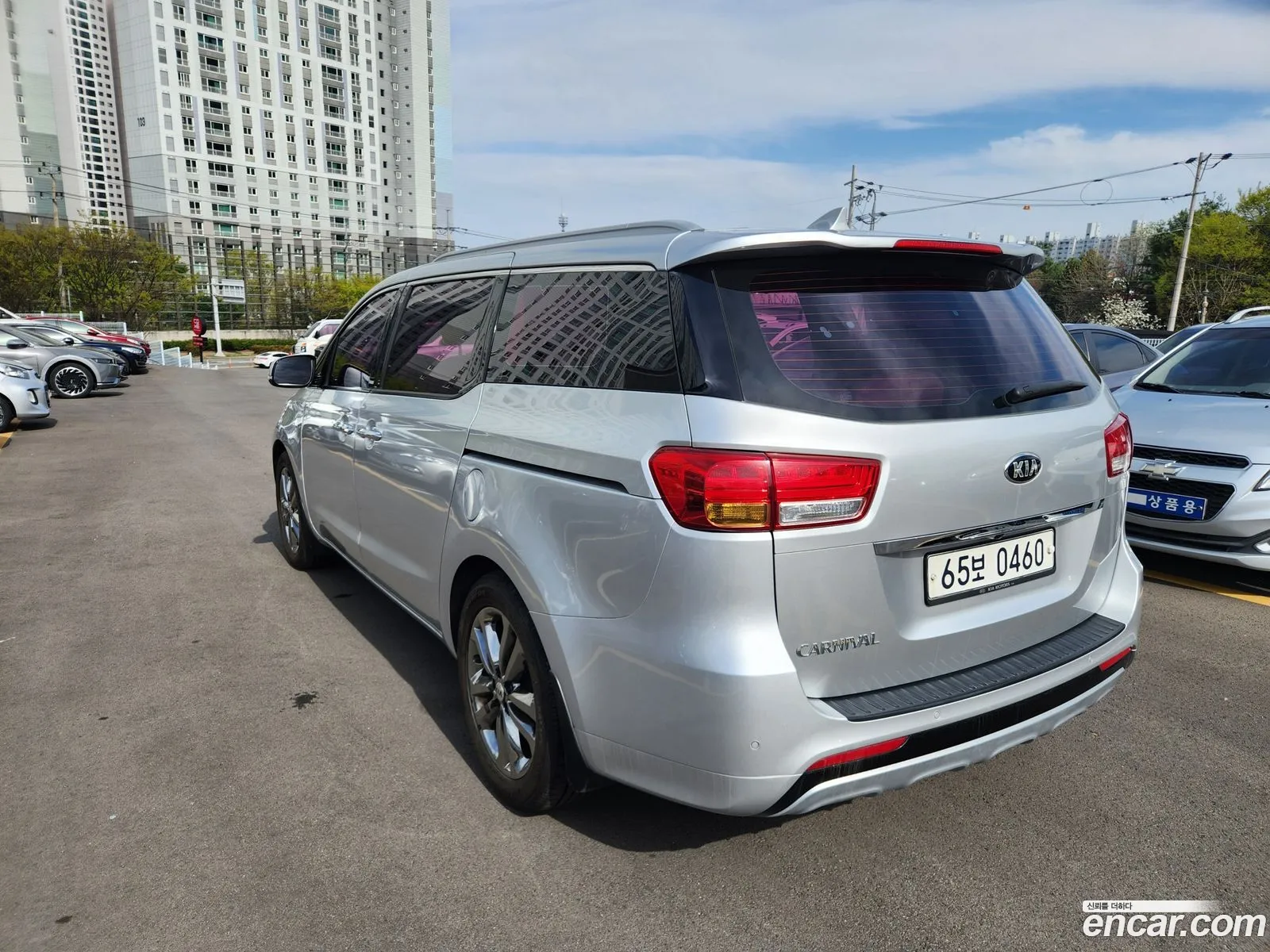 Kia Carnival 2016 — 8