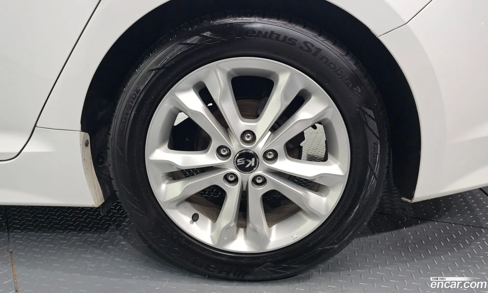 Kia K5 2012 KNAGN418BDA288059 — 21