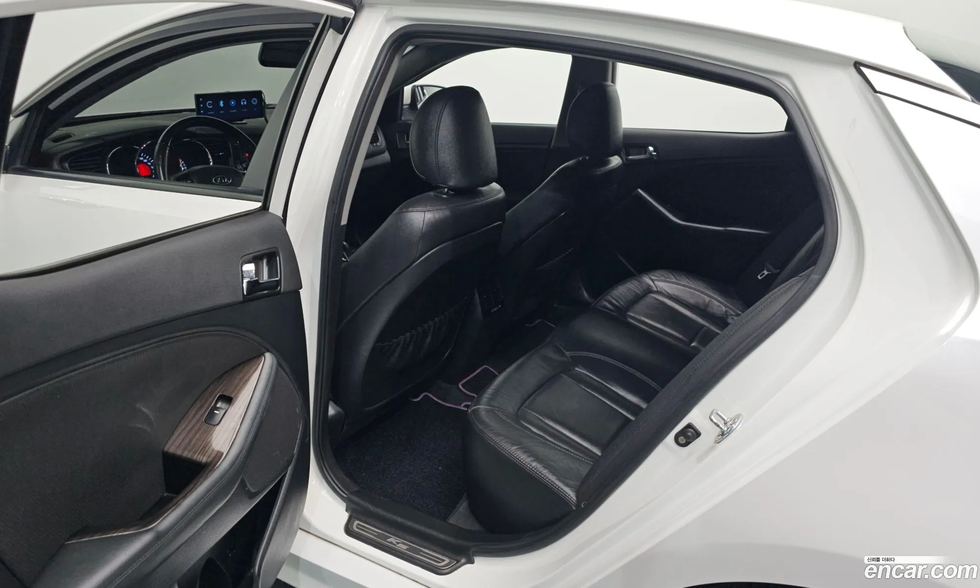 Kia K5 2012 KNAGN418BDA288059 — 27