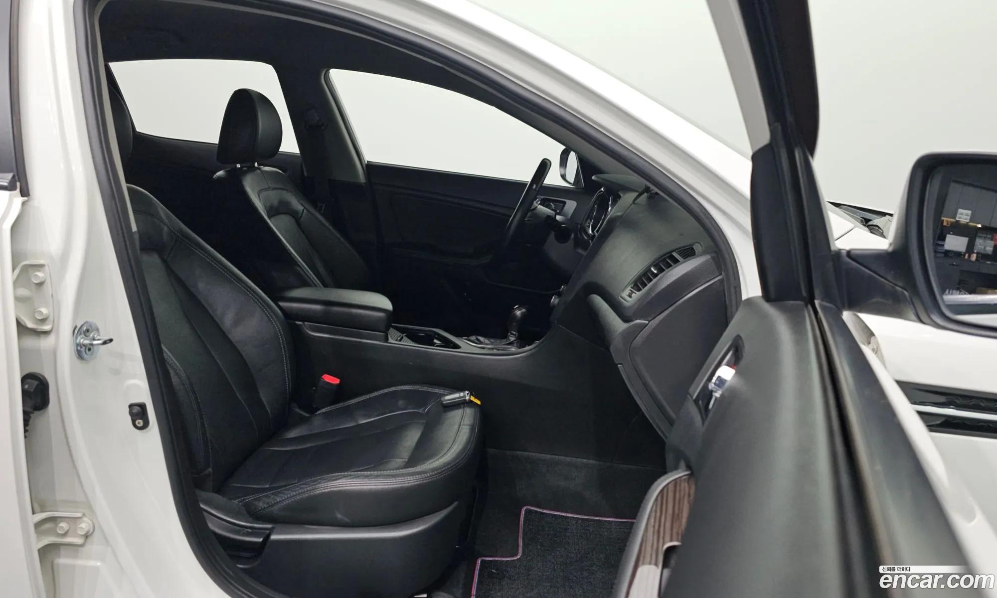Kia K5 2012 KNAGN418BDA288059 — 29
