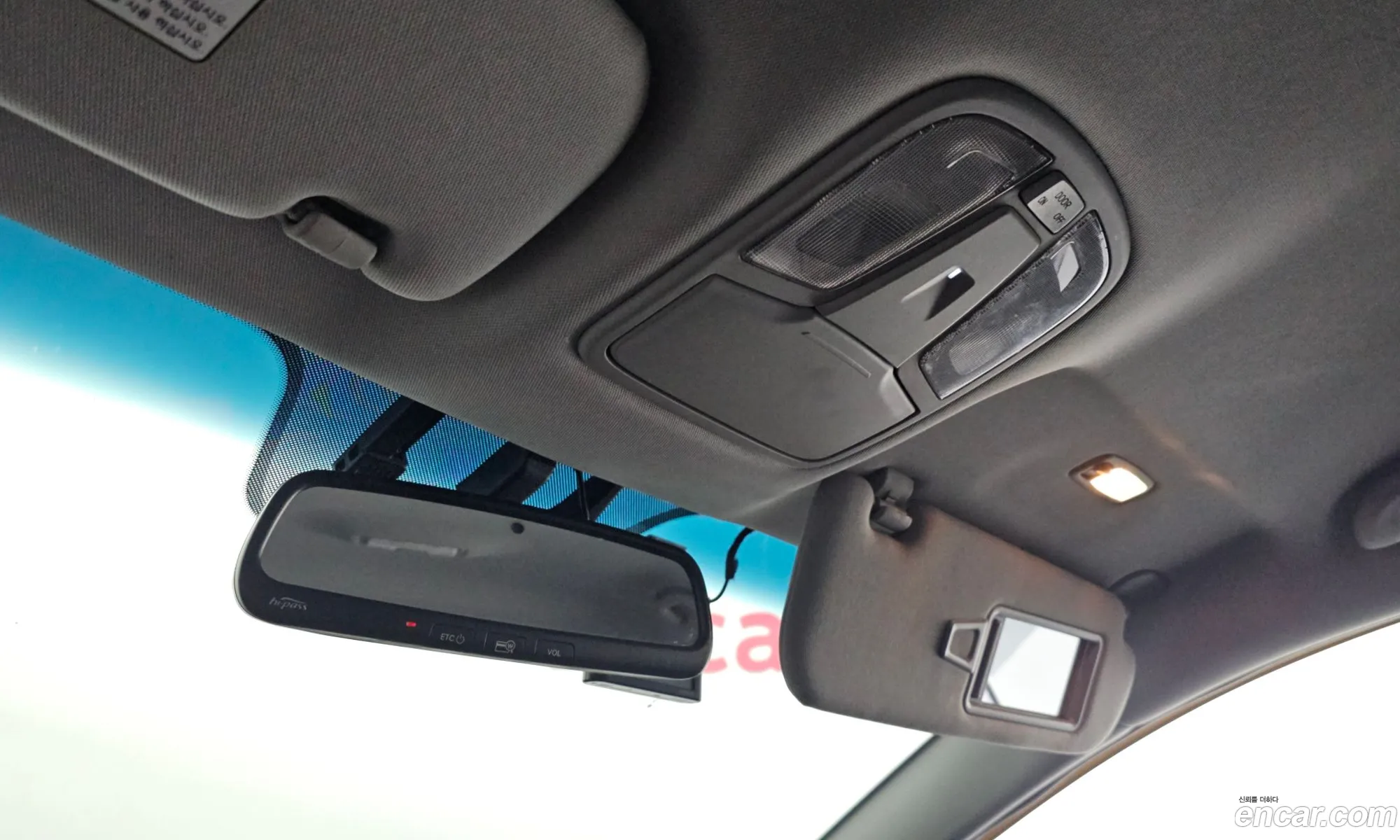 Kia K5 2012 KNAGN418BDA288059 — 30