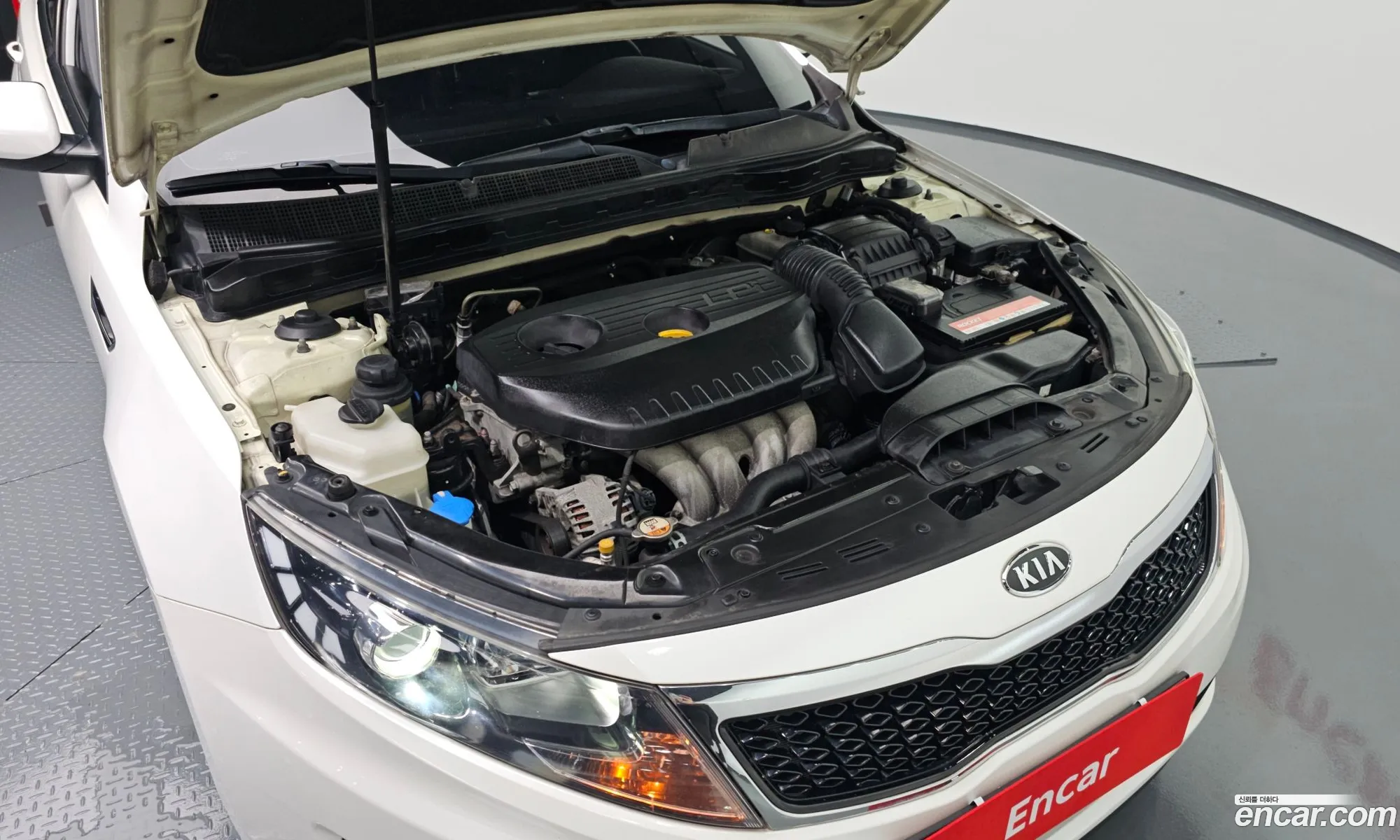 Kia K5 2012 KNAGN418BDA288059 — 24