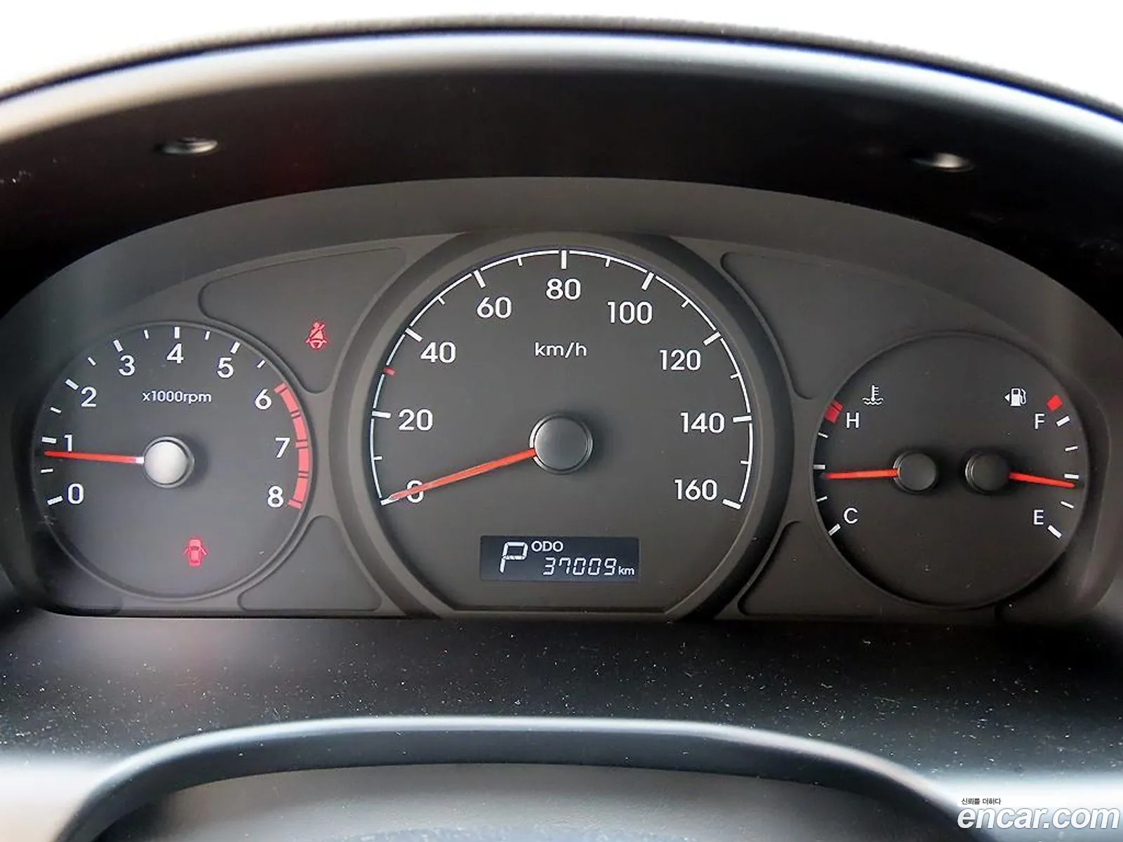 Hyundai Grand Starex 2018 — 20