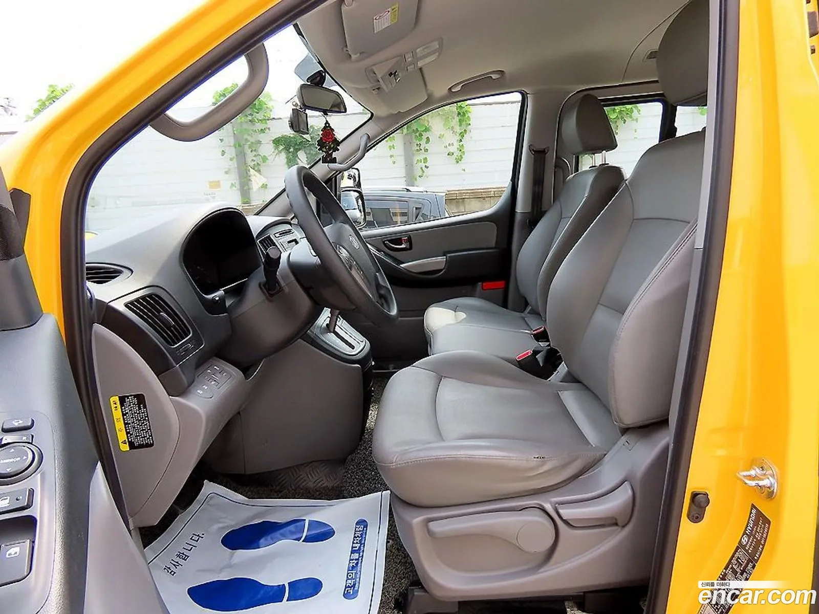 Hyundai Grand Starex 2018 — 12