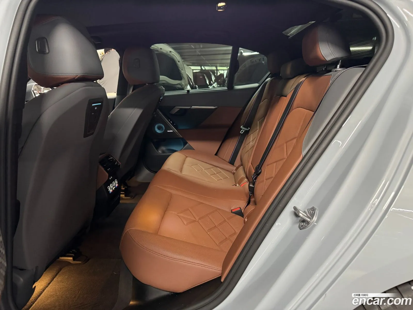 BMW 5 Series 2026 — 11