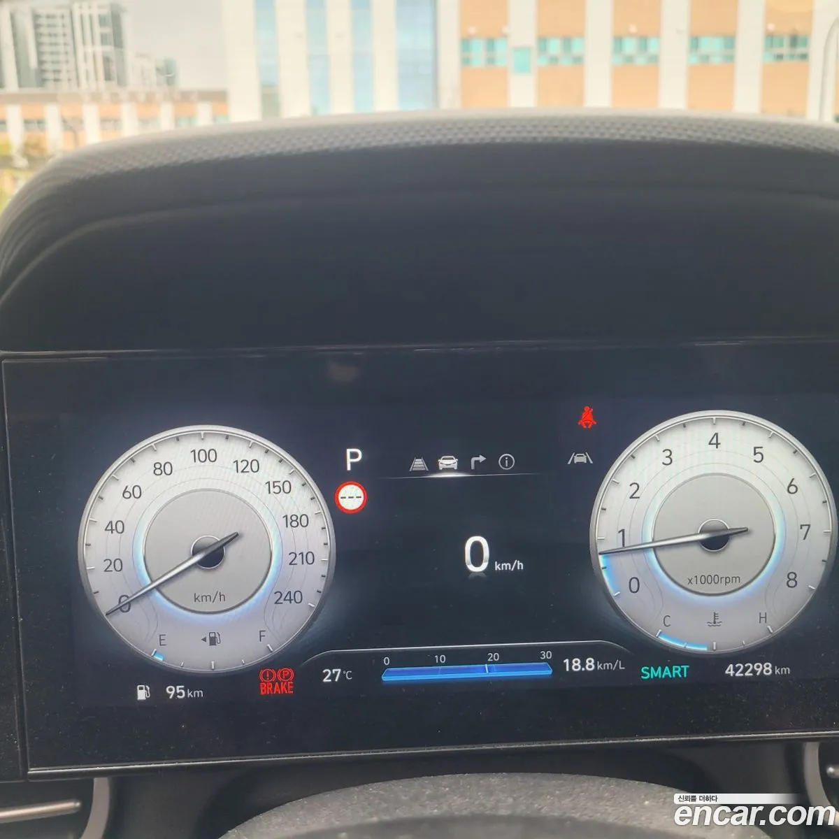 Hyundai Elantra 2023 — 4