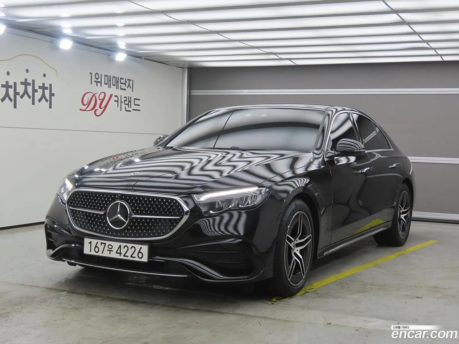Mercedes-Benz E-Class W214 2025 — 20