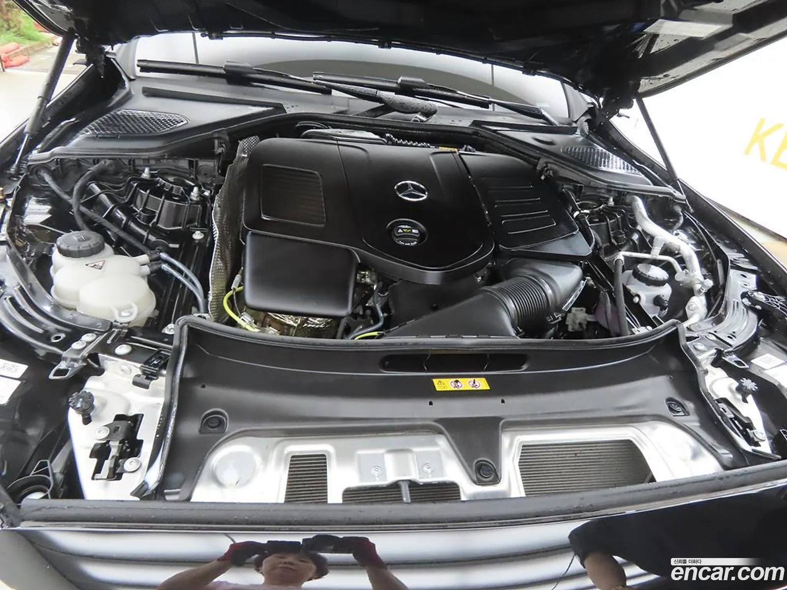 Mercedes-Benz E-Class W214 2025 — 17