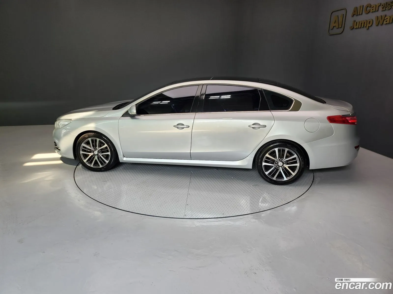 Renault Korea (Samsung) SM7 Nova