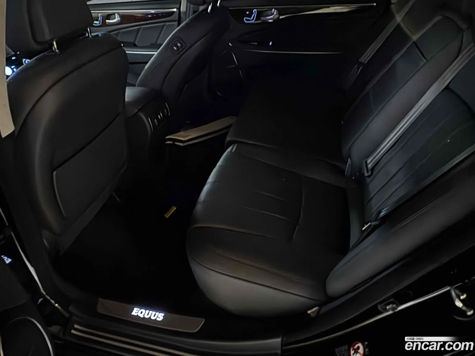 Hyundai Equus 2012 — 20