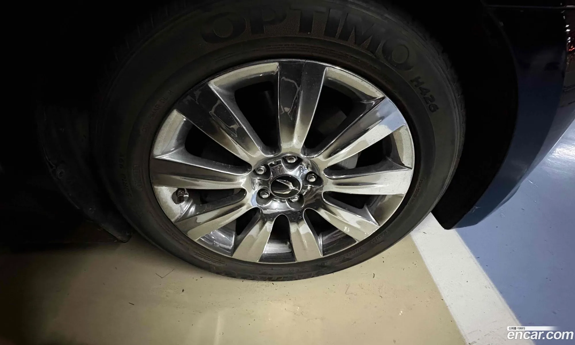 Hyundai Equus 2012 — 15