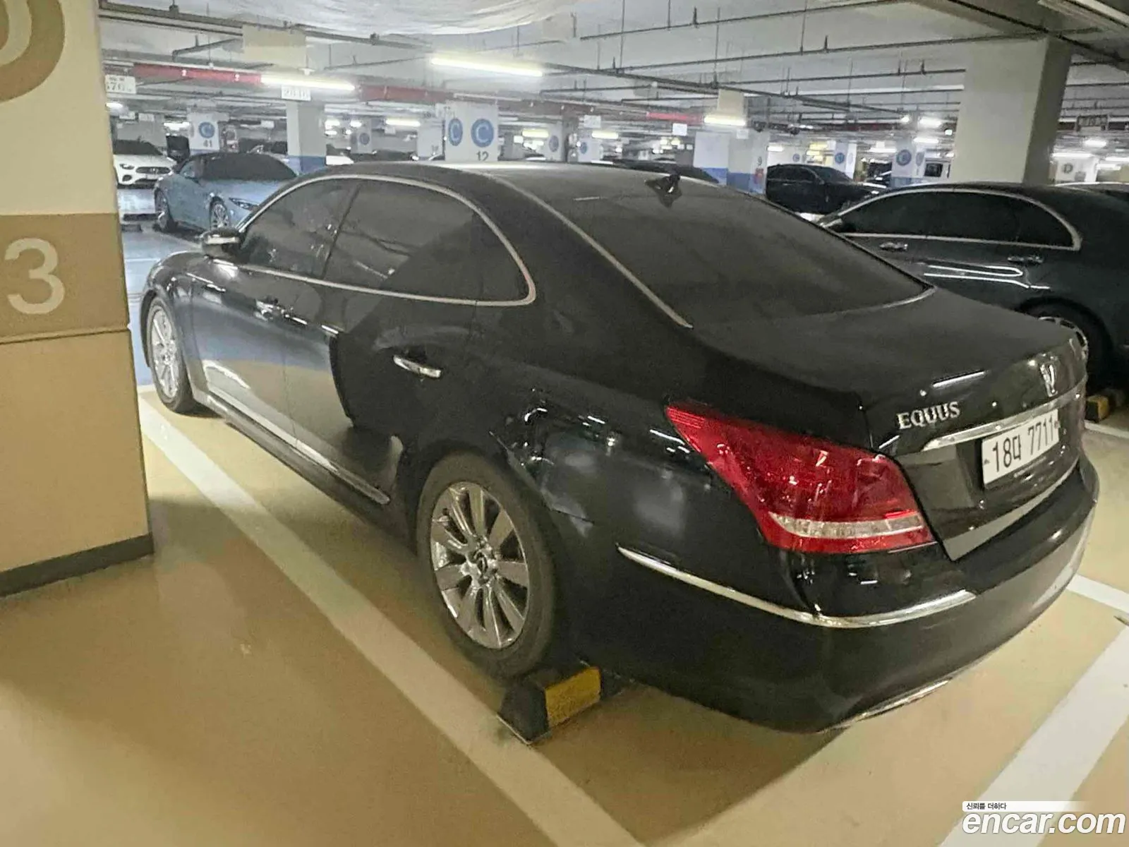 Hyundai Equus 2012 — 19