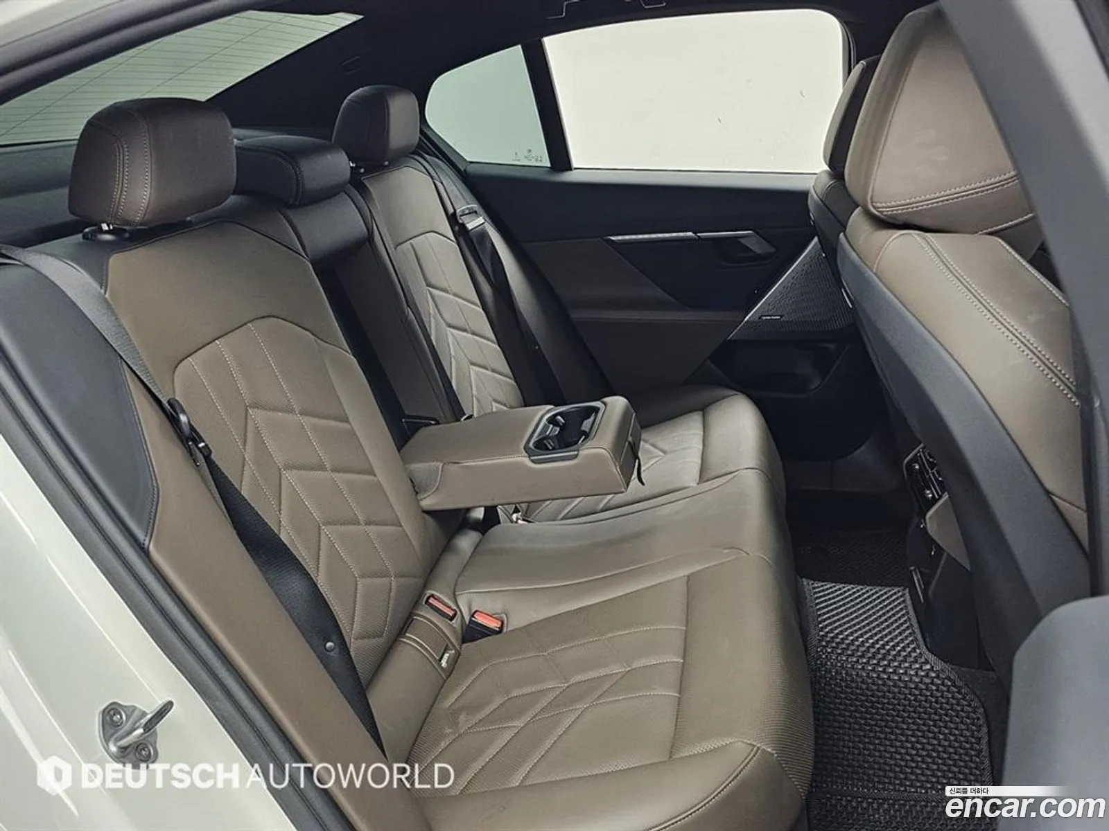 BMW 5 Series 2024 — 16