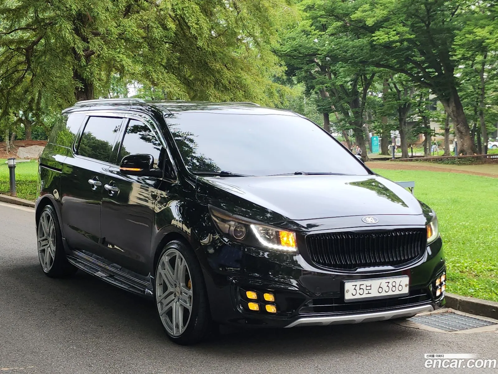 Kia Carnival 2017 — 11
