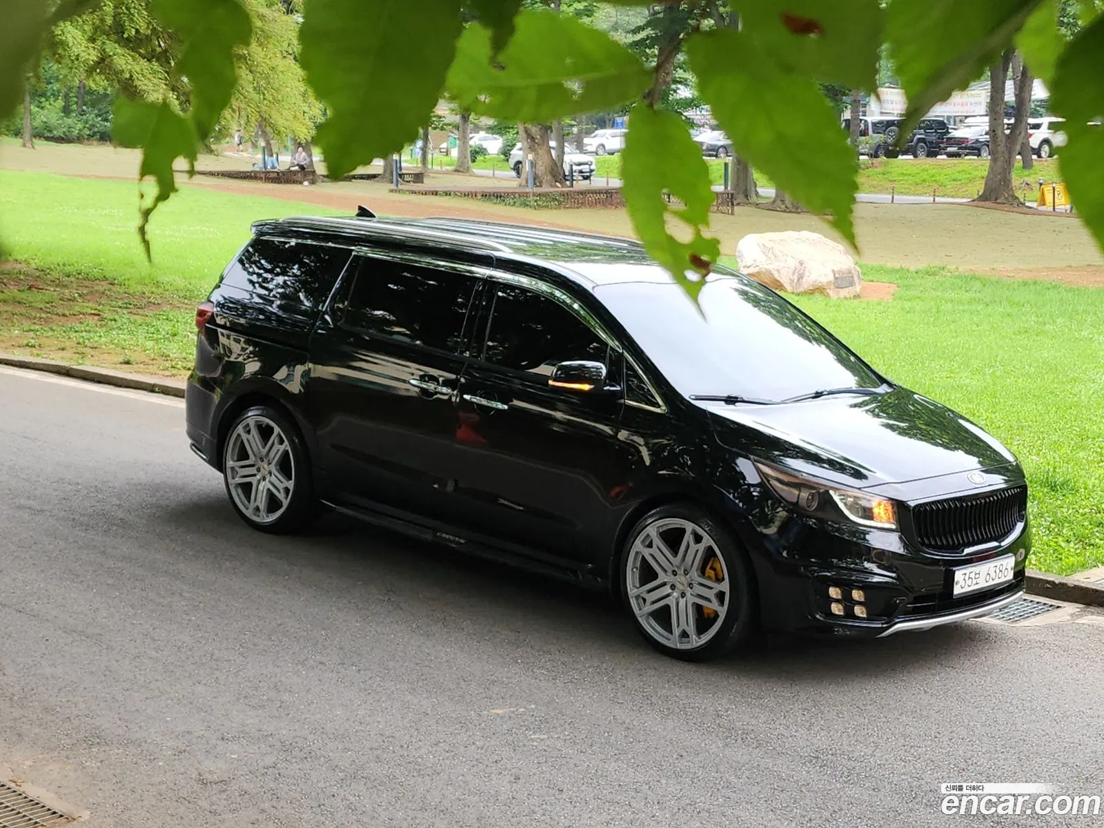 Kia Carnival 2017 — 19