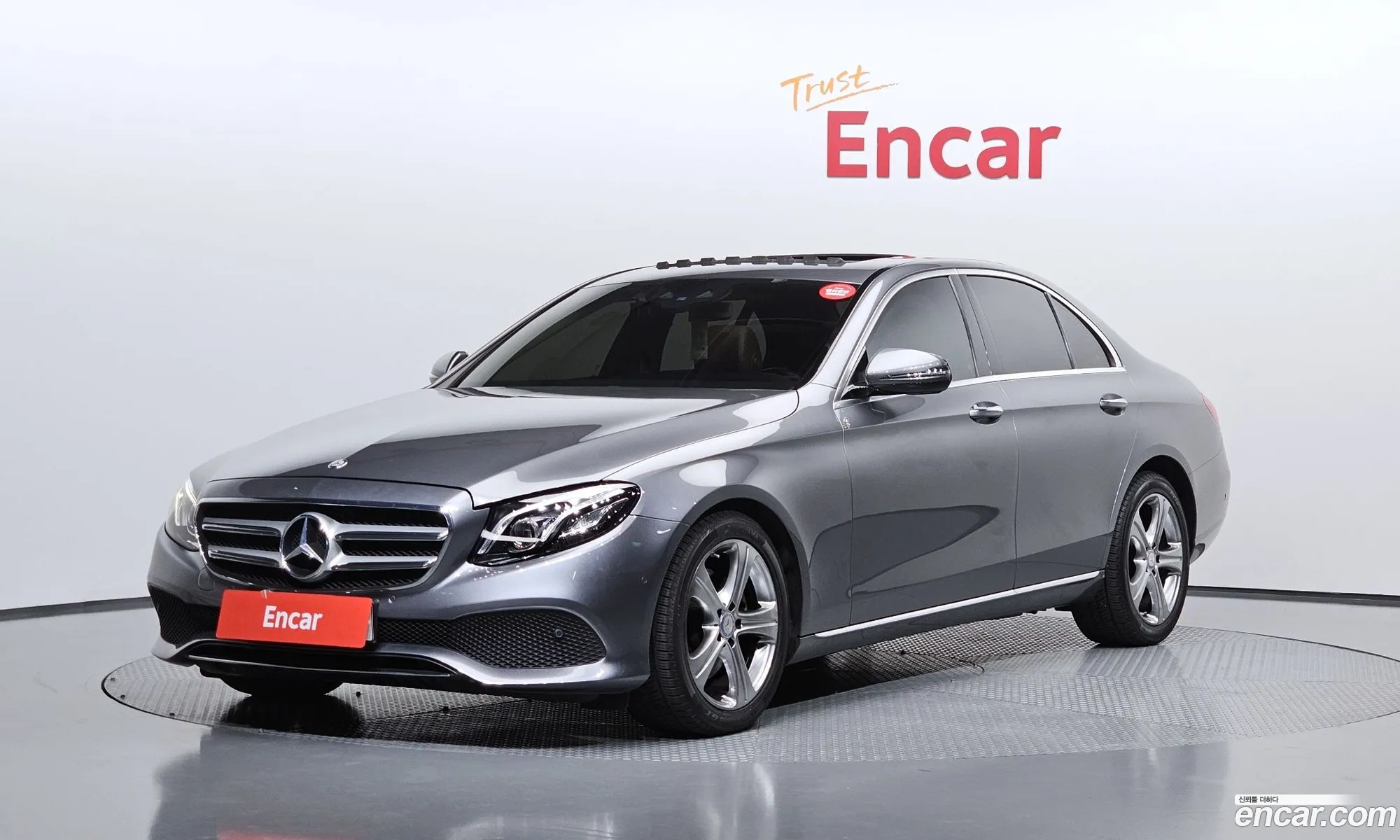 Mercedes-Benz E-Class W213 2017 — 20