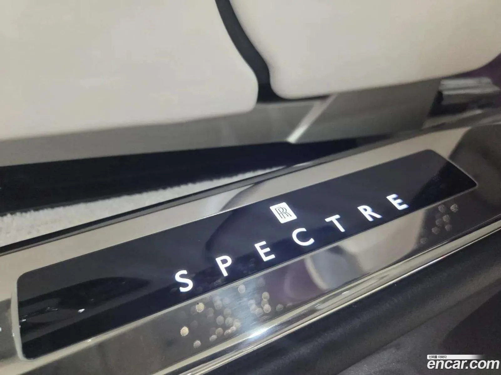 Rolls-Royce Spectre 2024 — 5